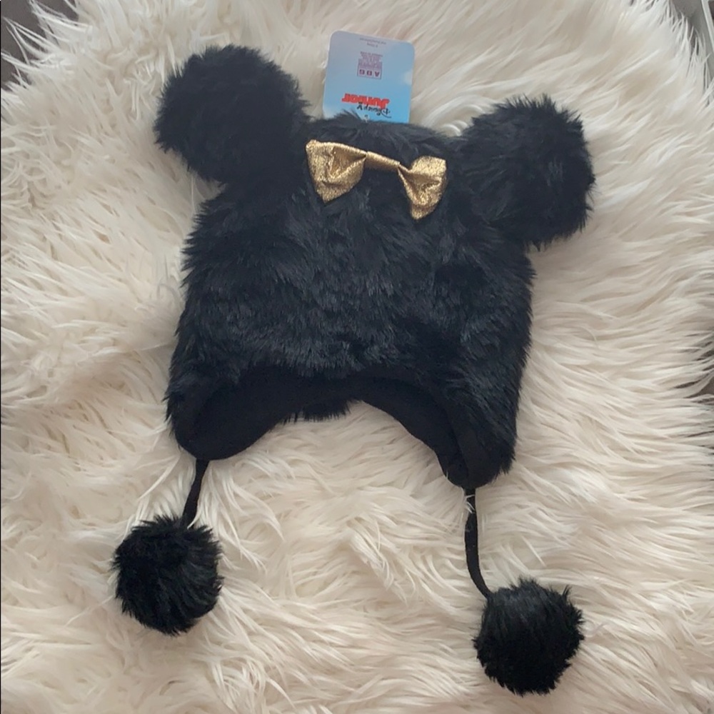 NWT Disney Minnie Mouse fur beanie